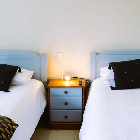 Cova De Lobo Guest house