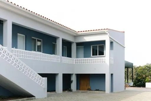 Casa de hóspedes Cova De Lobo 3*